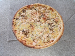 Sonkás gombás pizza